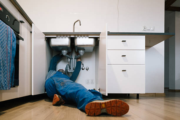 Professional Leak Detection technician working in Valley Springs, CA